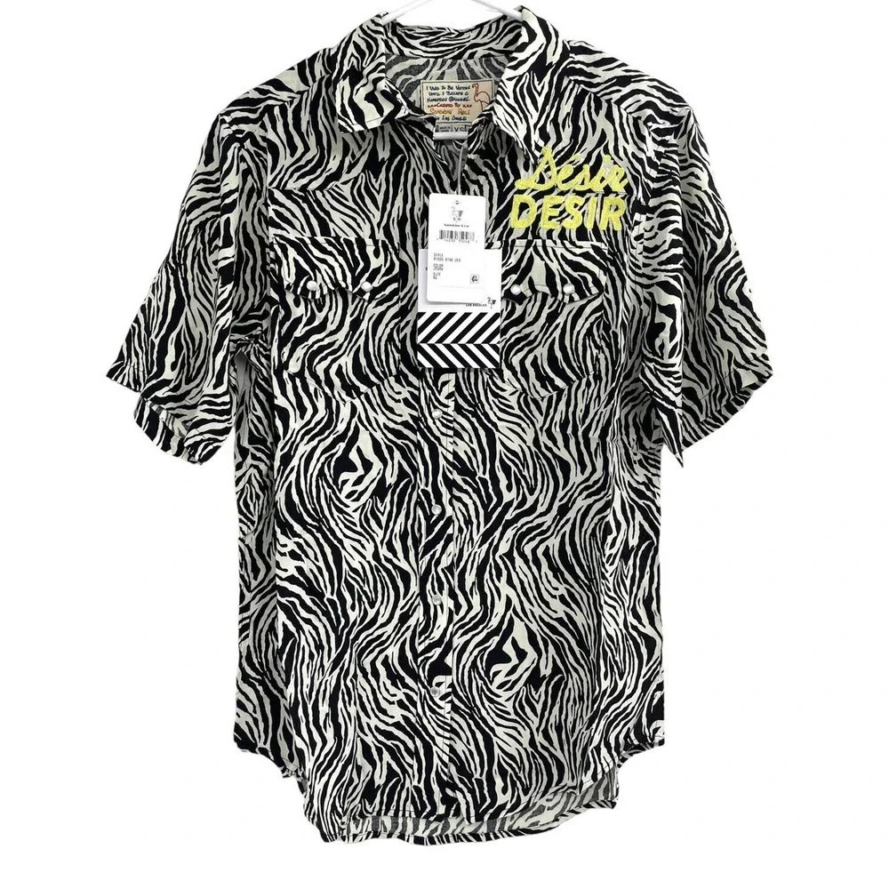 Free People X Sandrine Rose Zebra Hawaiian Camp Shirt Pearl Snaps size XS Rayon
